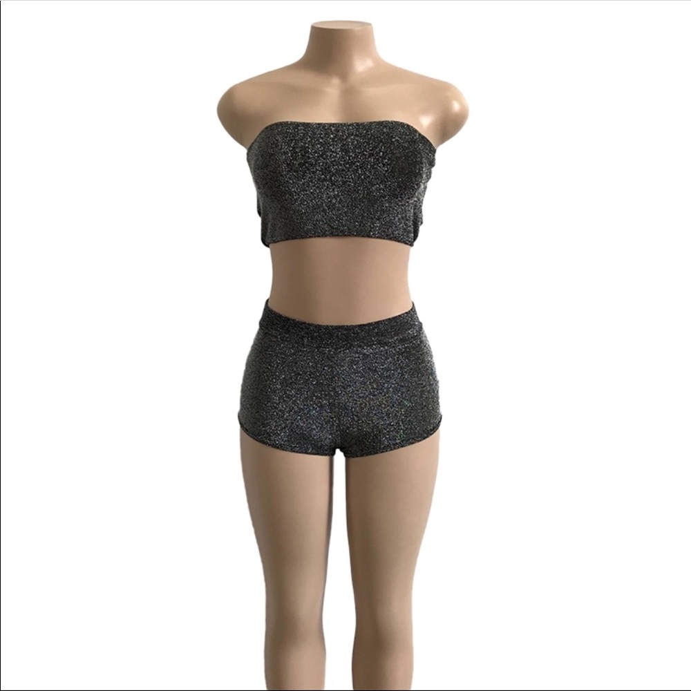 Two piece short set - Picture 2 of 2